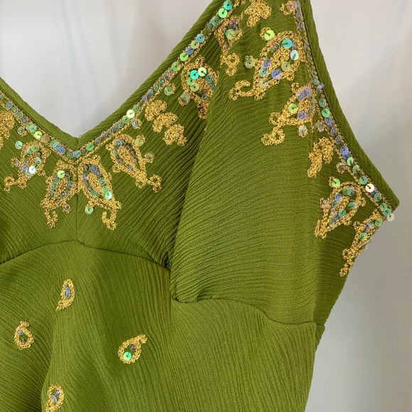 💚 WD-NY SILK CAMISOLE - Picture 3 of 15